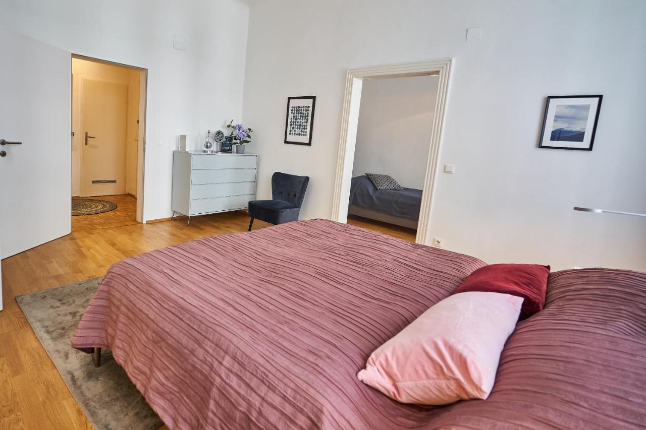 Fancy Home For 5 With Self-Check-In At Spittelberg Wina Bagian luar foto